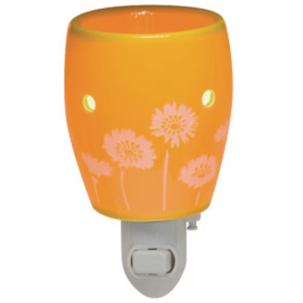 Scentsy Daisies plug in warmer NIB